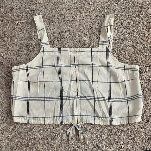 a new day cropped window pane linen blend top - Picture 2 of 8